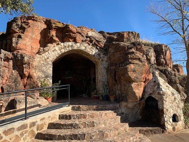 La Cueva de la Virgen